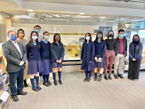 Professor Quentin Parker, Director of the HKU Laboratory for Space Research and the Business and STEM Mentors offer professional guidance to the St. Stephen's Girls' College team on their project “spASH"